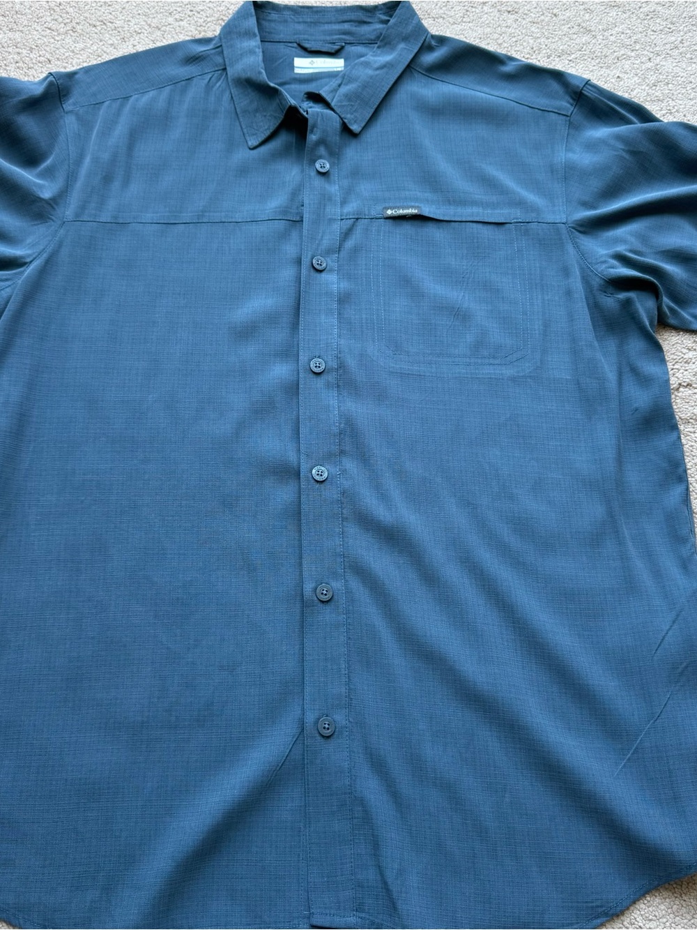 Columbia Men's Large Blue Short Sleeve Button Front Shirt Utility Pocket Outdoor